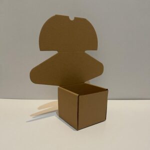 Cutie cu autoformare